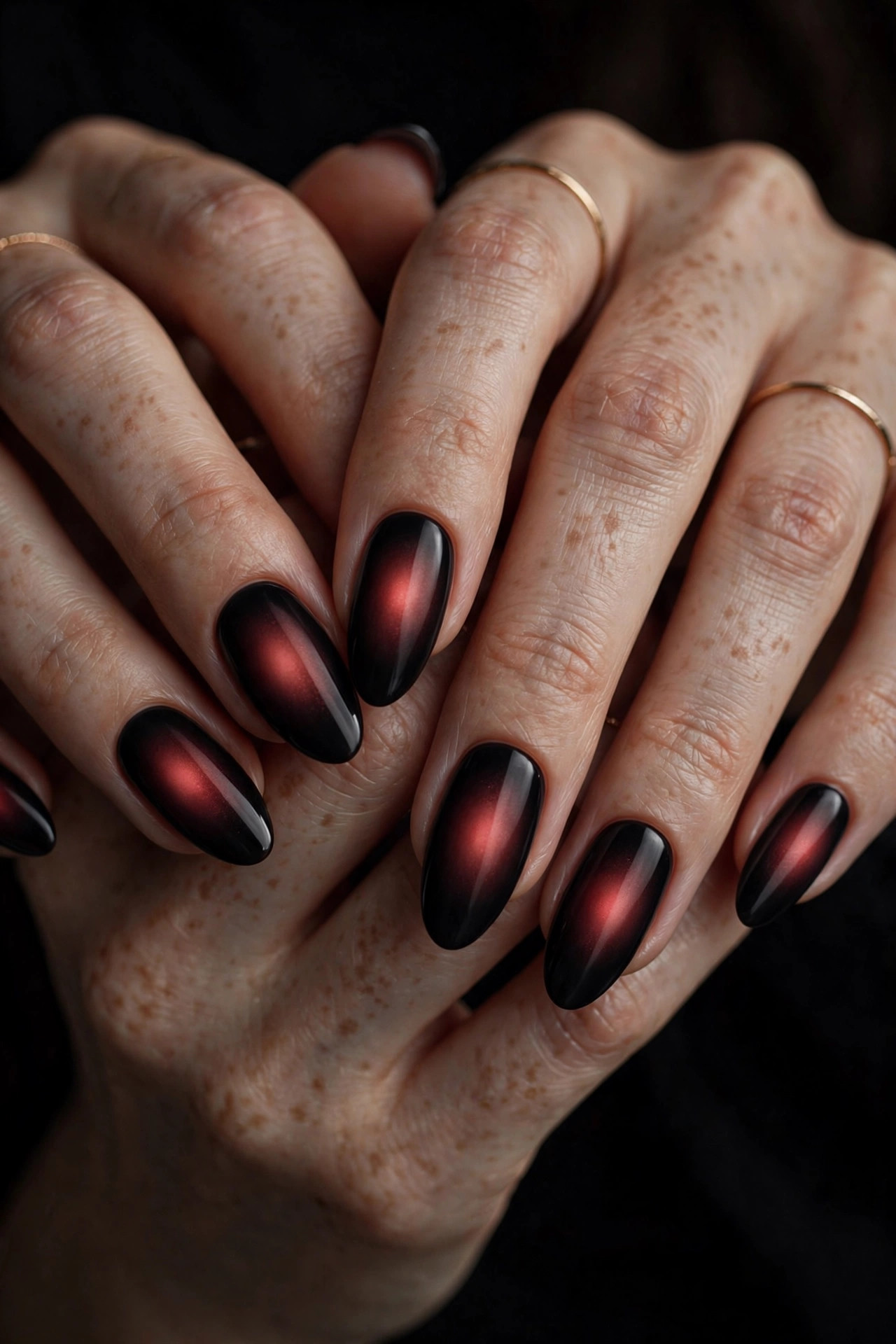 Goth nail design: Black Aura Nails